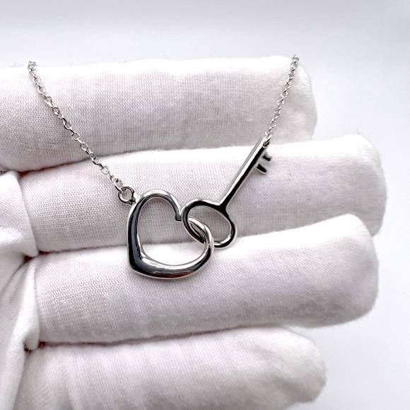 Sale $28! Sterling Silver Floating Heart & Key Necklace - Picture 8 of 15